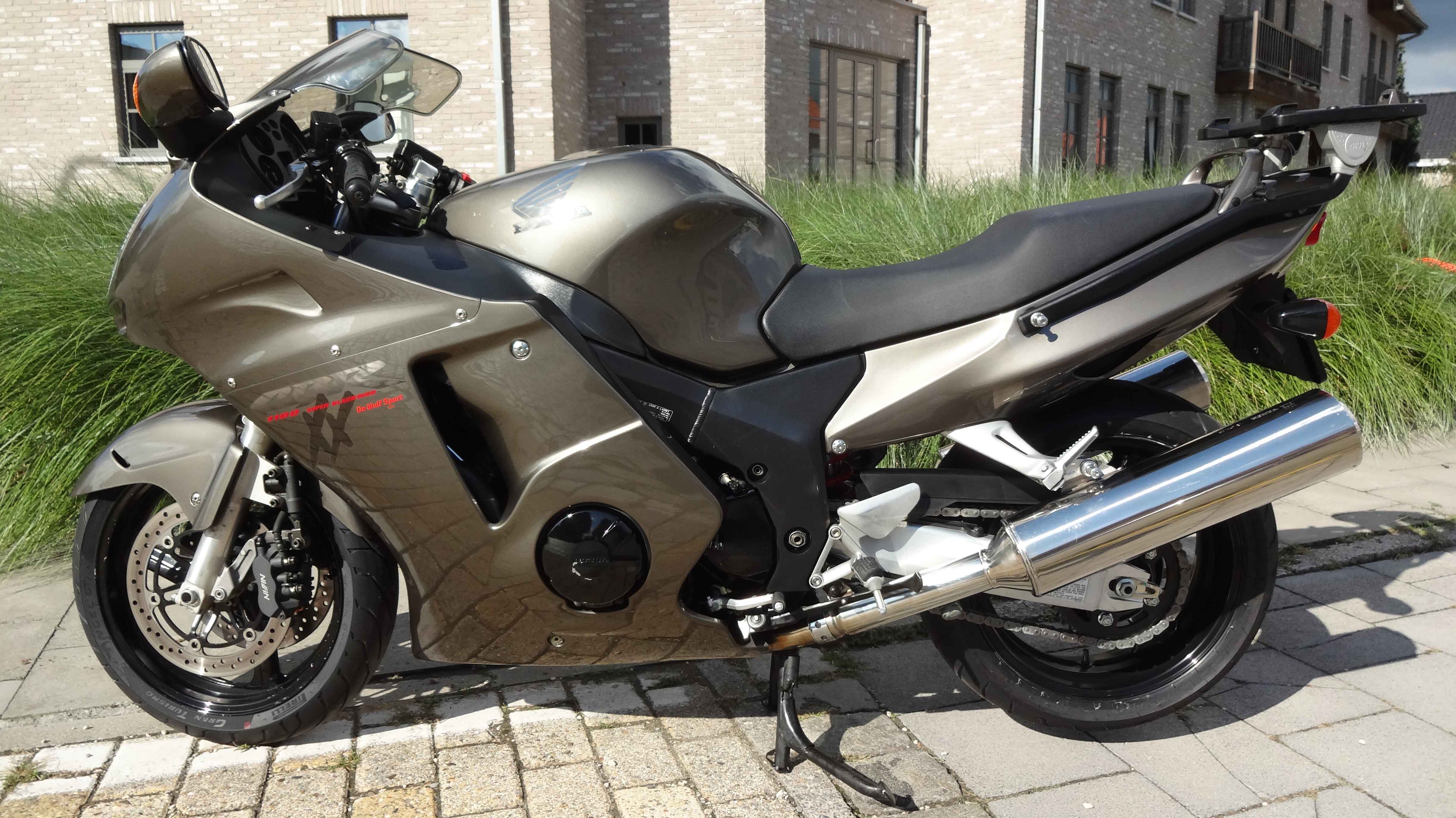 CBR1100XX (3).JPG